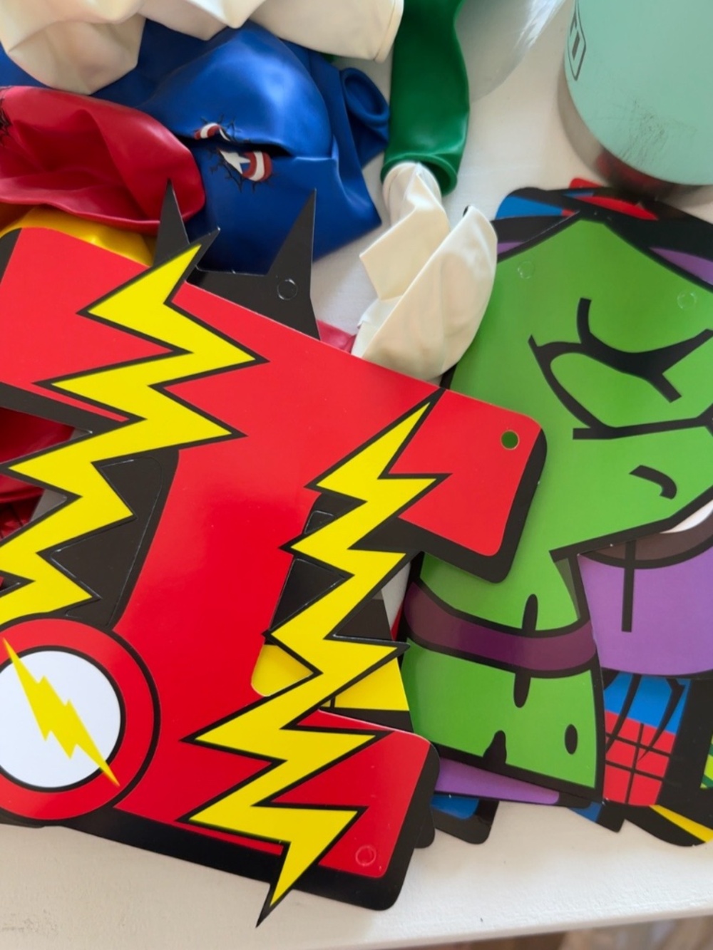 NEW in package Superhero party decorations! - Picture 3 of 9